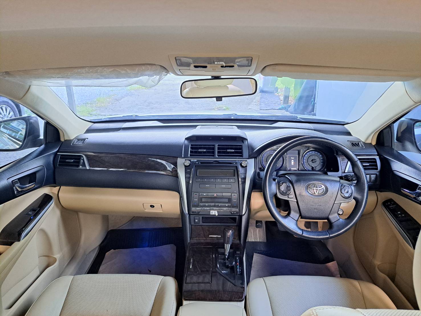 TOYOTA CAMRY 2.0G ปี2016 ไมล์น้อย85,000 KM.มือเดียว ประวัติดีเข้าTOYOTAตลอด (รูปที่ 9)
