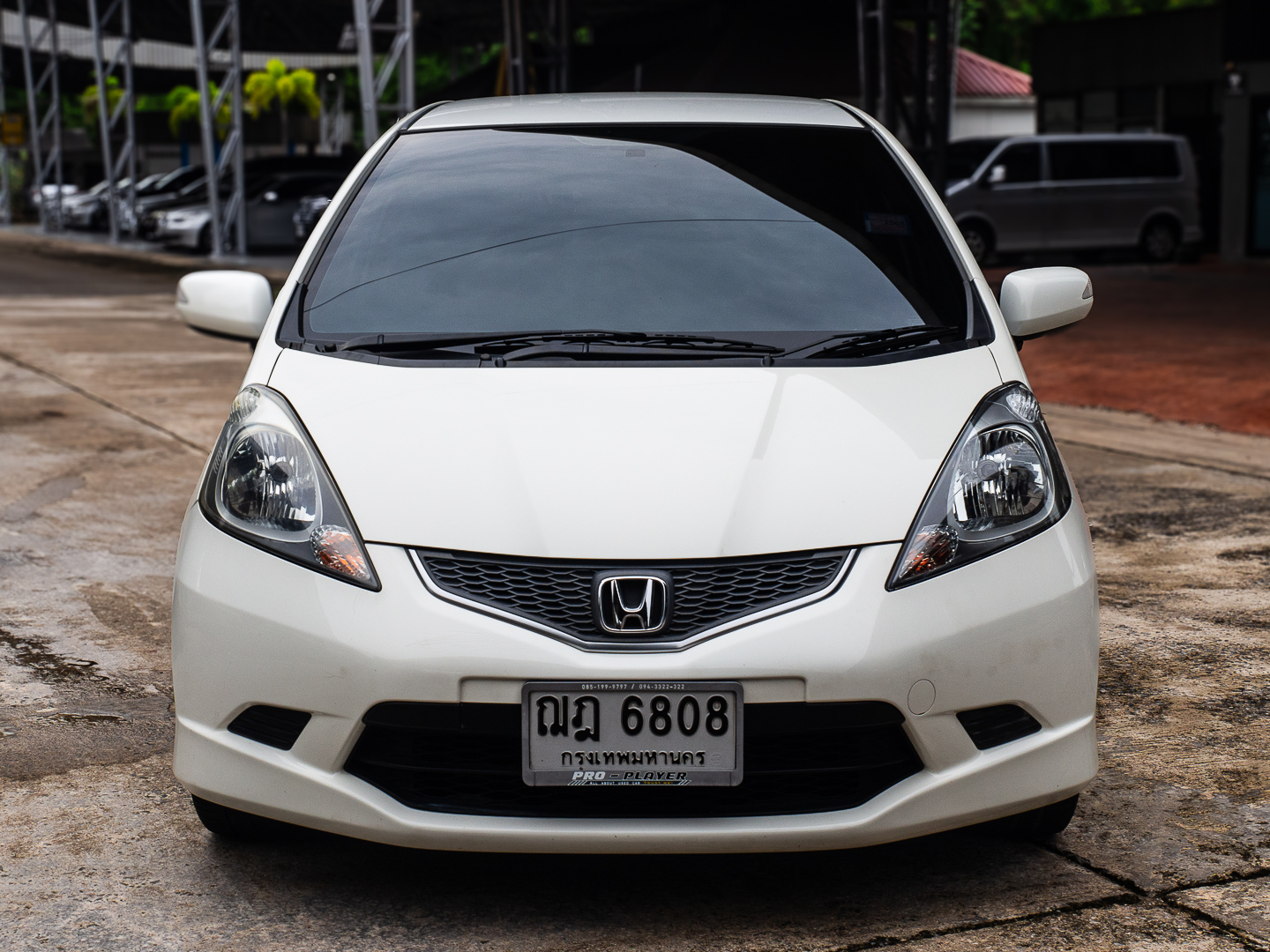 2008 Honda Jazz GE สีขาว (รูปที่ 2)