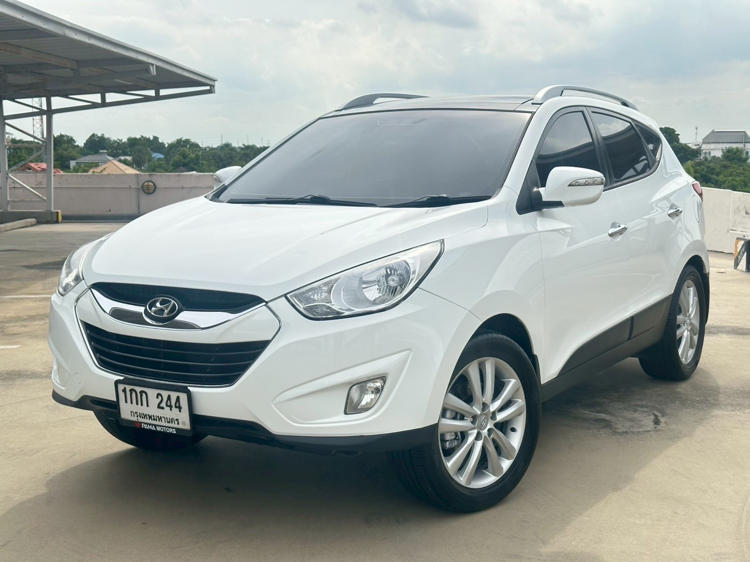 2010 Hyundai Tucson สีขาว