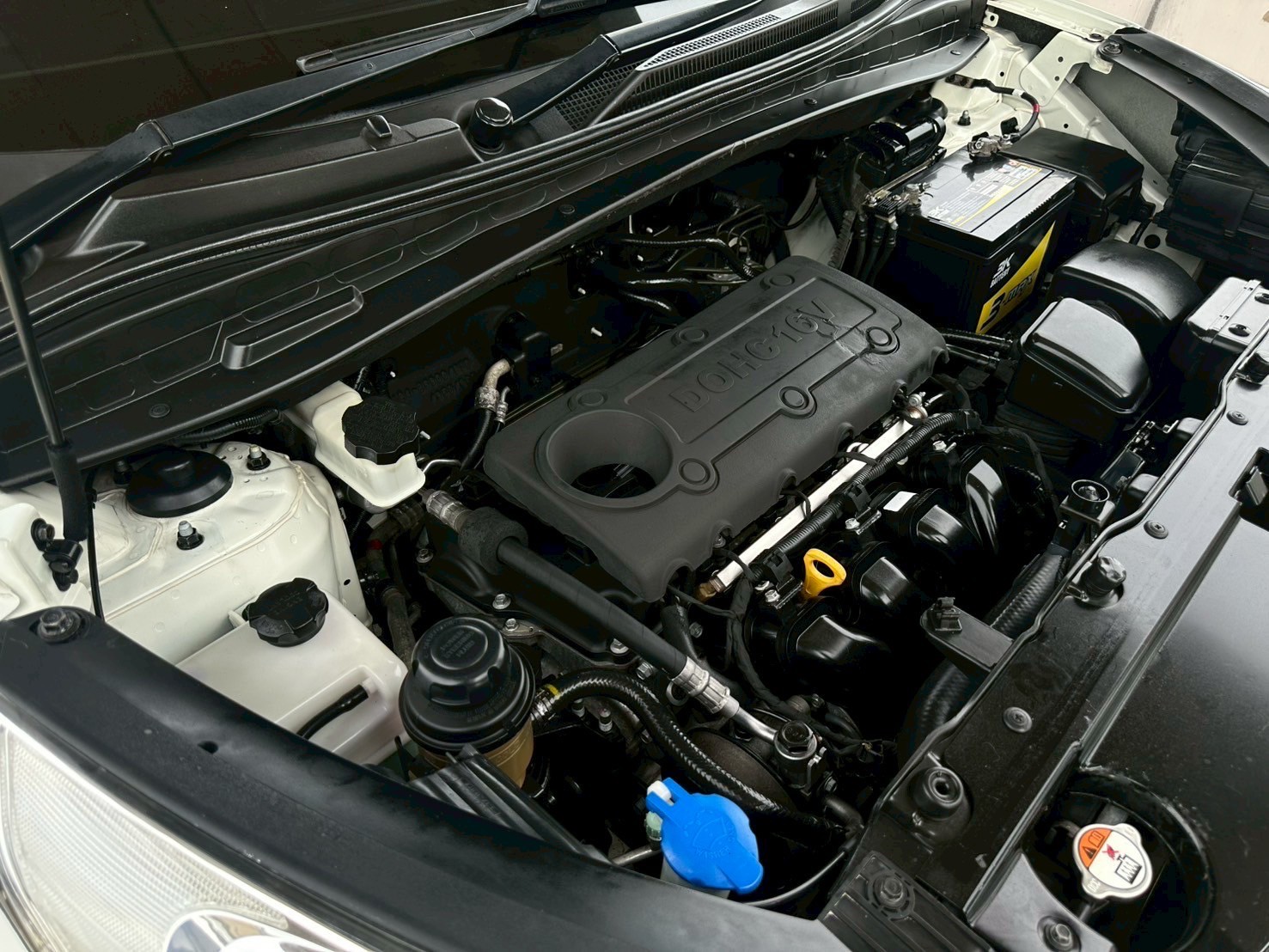 2010 Hyundai Tucson สีขาว (รูปที่ 20)