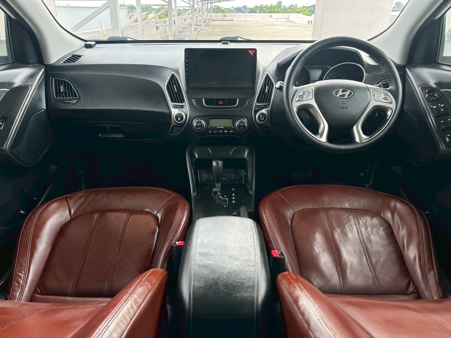 2010 Hyundai Tucson สีขาว (รูปที่ 14)