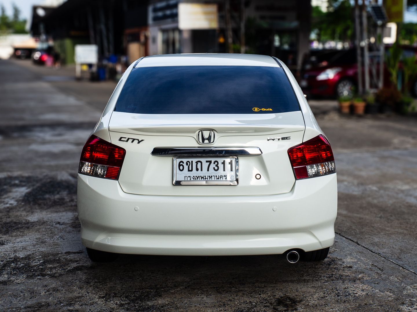 2010 Honda City สีขาว (รูปที่ 6)