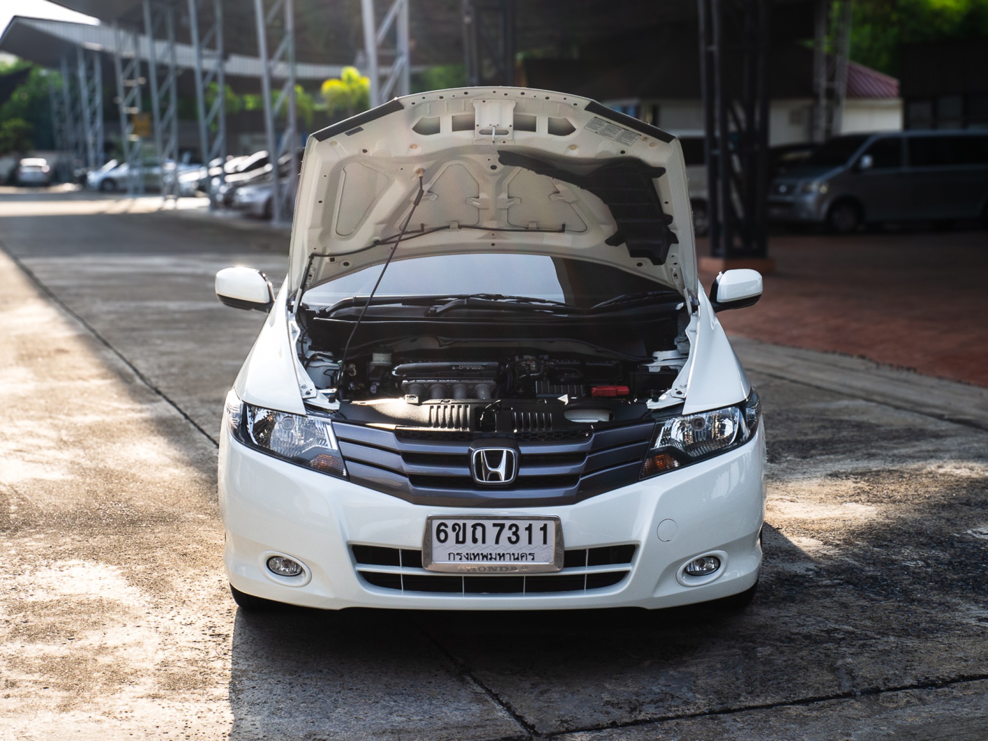2010 Honda City สีขาว (รูปที่ 20)