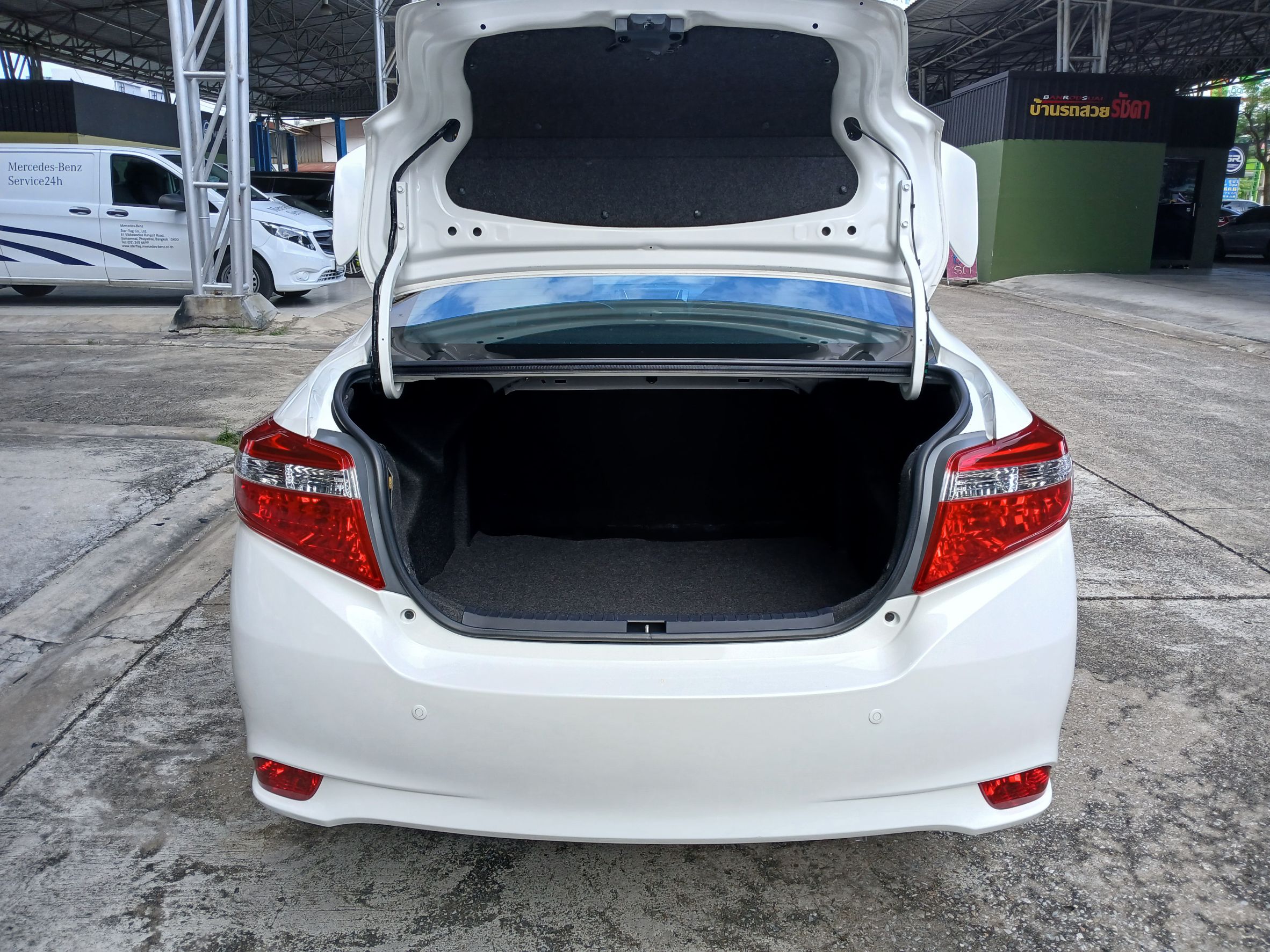 2014 Toyota Vios สีขาว (รูปที่ 13)