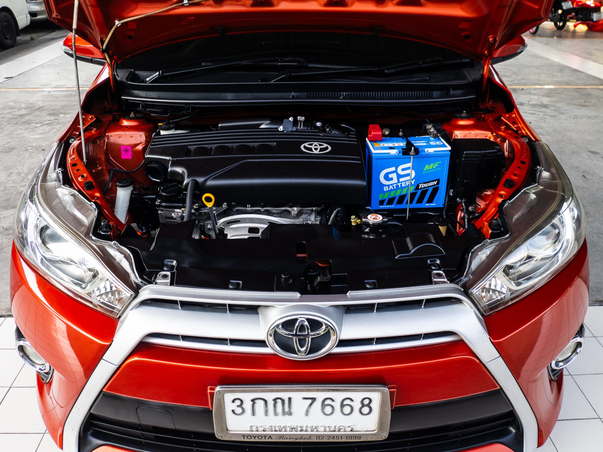 2014 Toyota Yaris สีส้ม (รูปที่ 19)