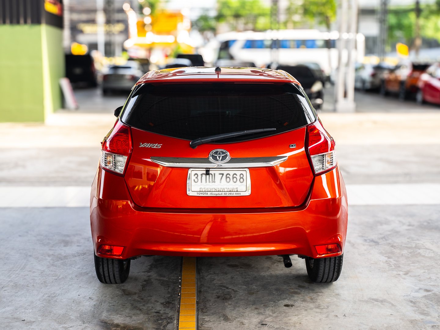 2014 Toyota Yaris สีส้ม (รูปที่ 6)