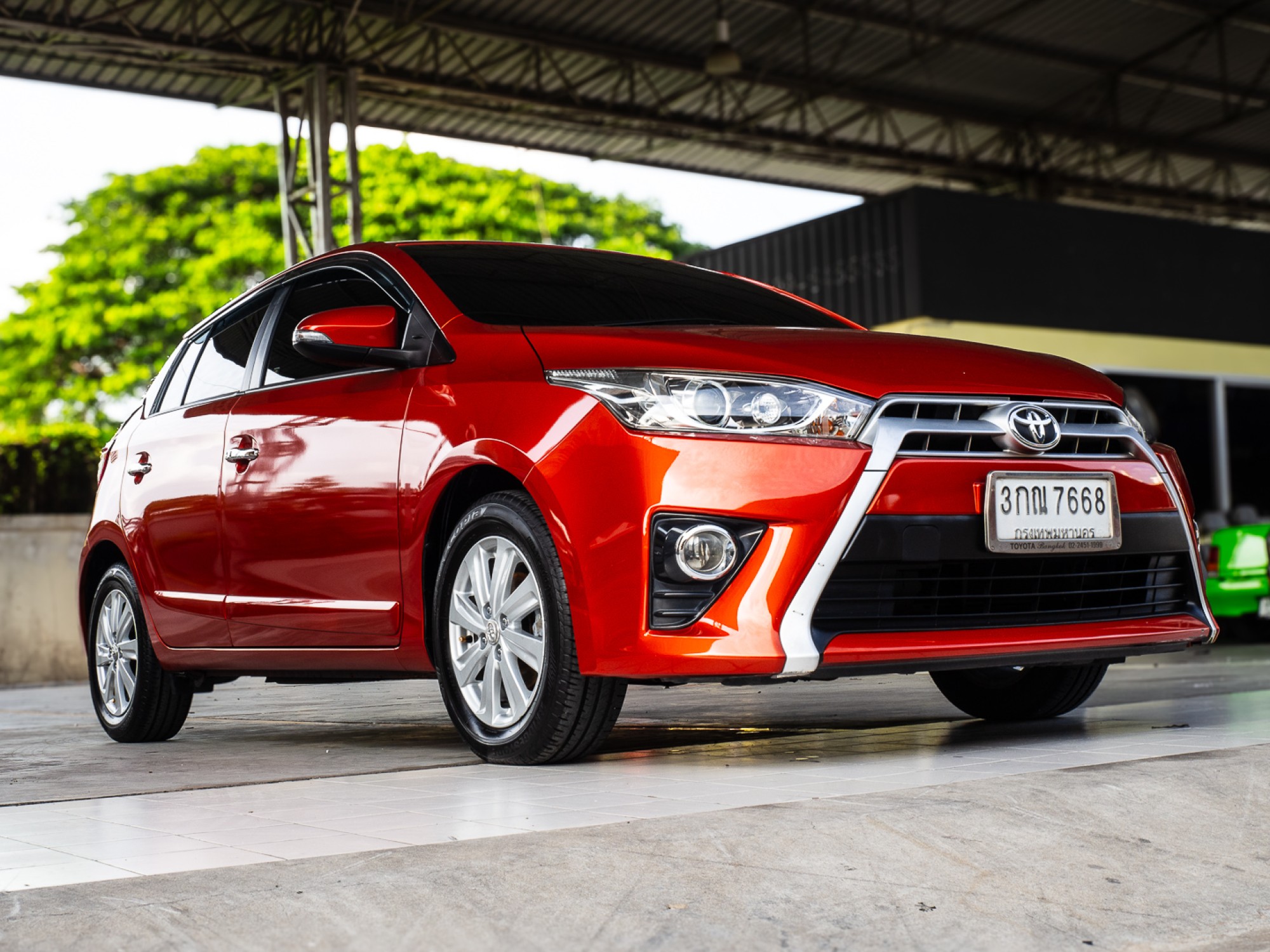 2014 Toyota Yaris สีส้ม (รูปที่ 15)