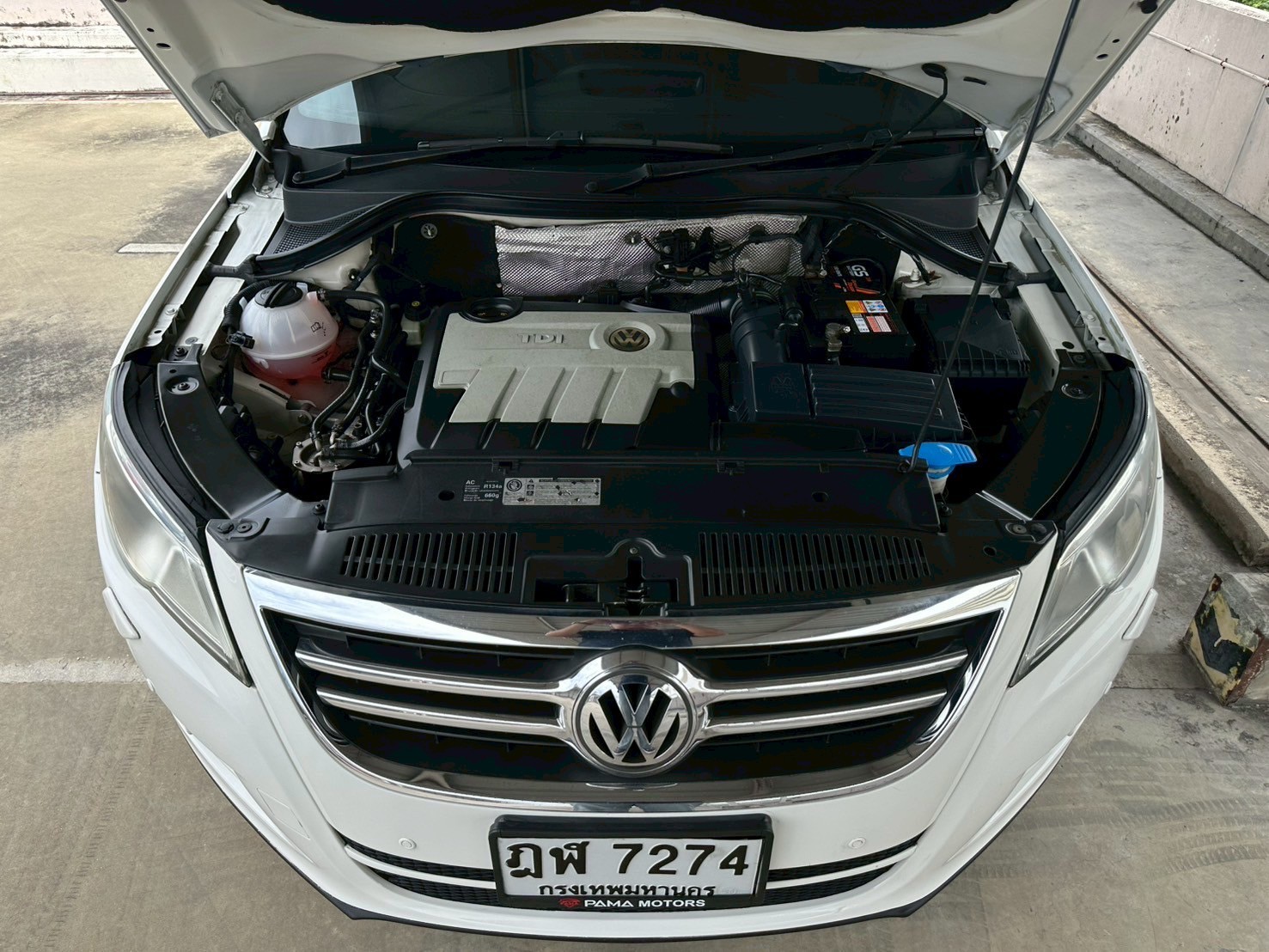 2010 Volkswagen Tiguan สีขาว (รูปที่ 19)