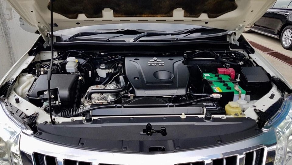 Mitsubishi Triton Double cab ปี 2014 สีขาว (รูปที่ 12)