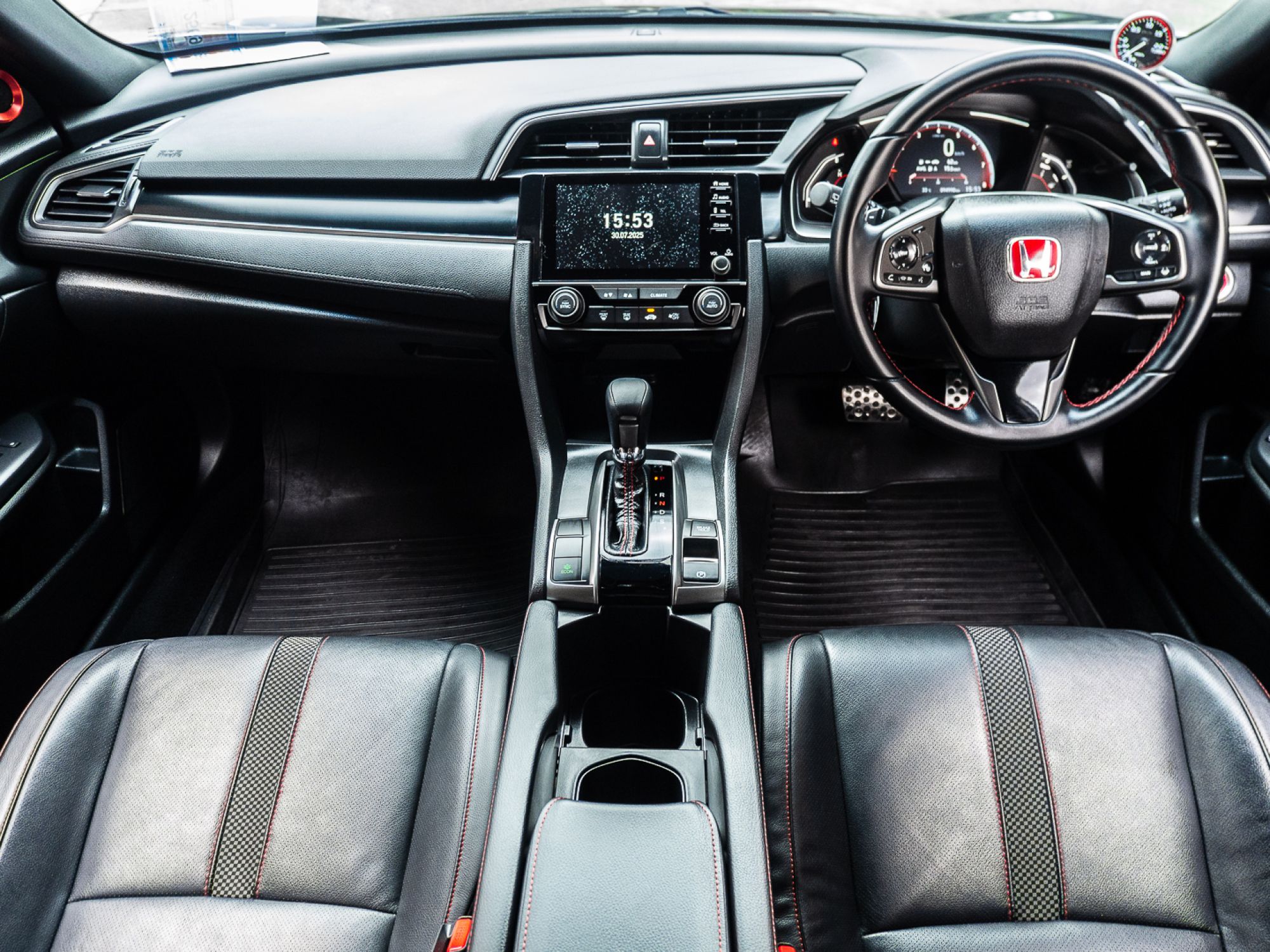 2021 Honda Civic Type R สีขาว (รูปที่ 13)