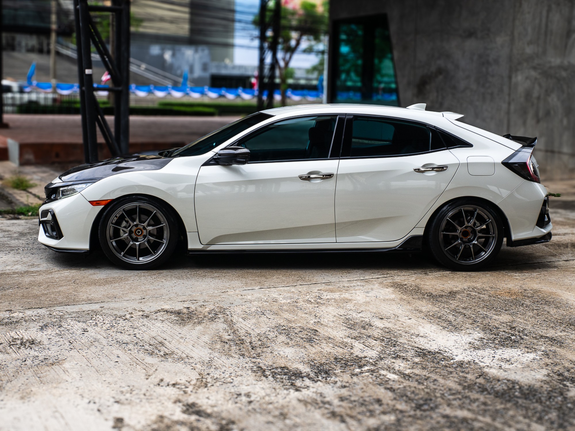 2021 Honda Civic Type R สีขาว (รูปที่ 4)