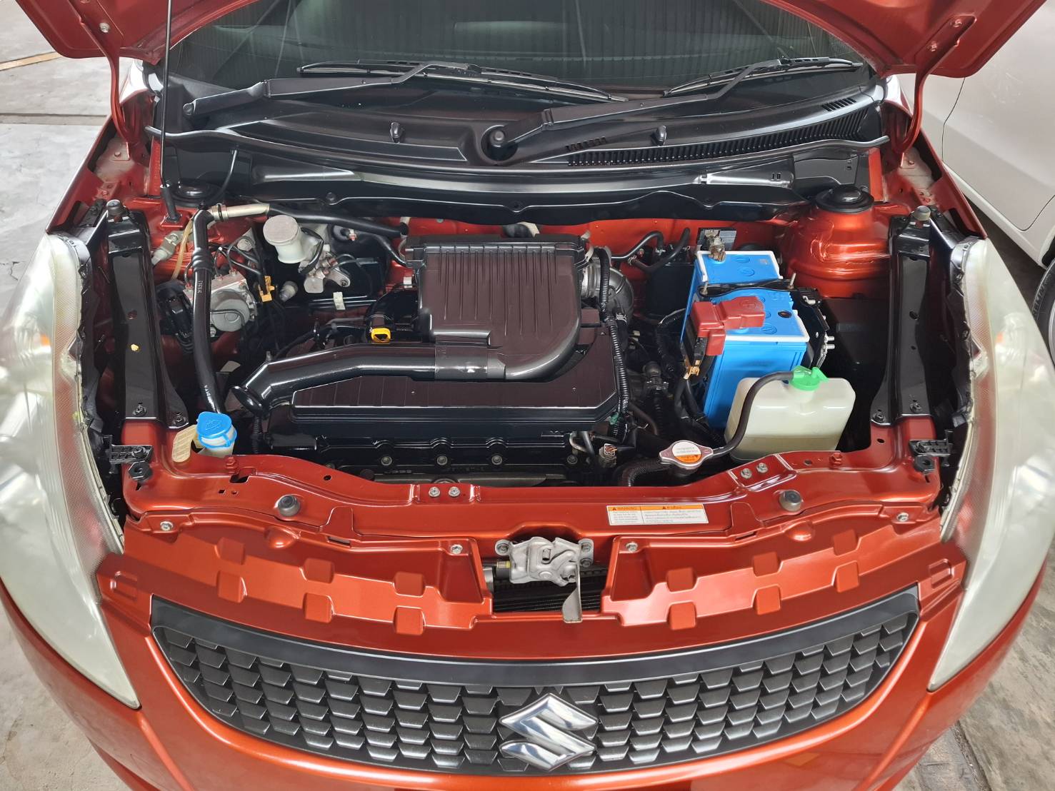 2013 Suzuki Swift สีส้ม (รูปที่ 16)