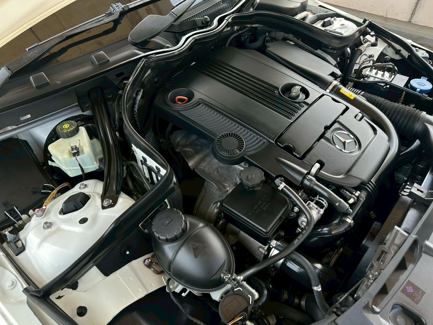 Mercedes-Benz C-Class W204 C250 สีขาว (รูปที่ 20)