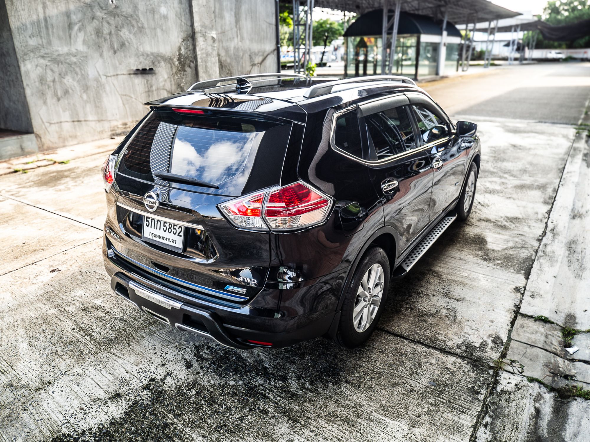 2016 Nissan X-trail สีดำ (รูปที่ 13)