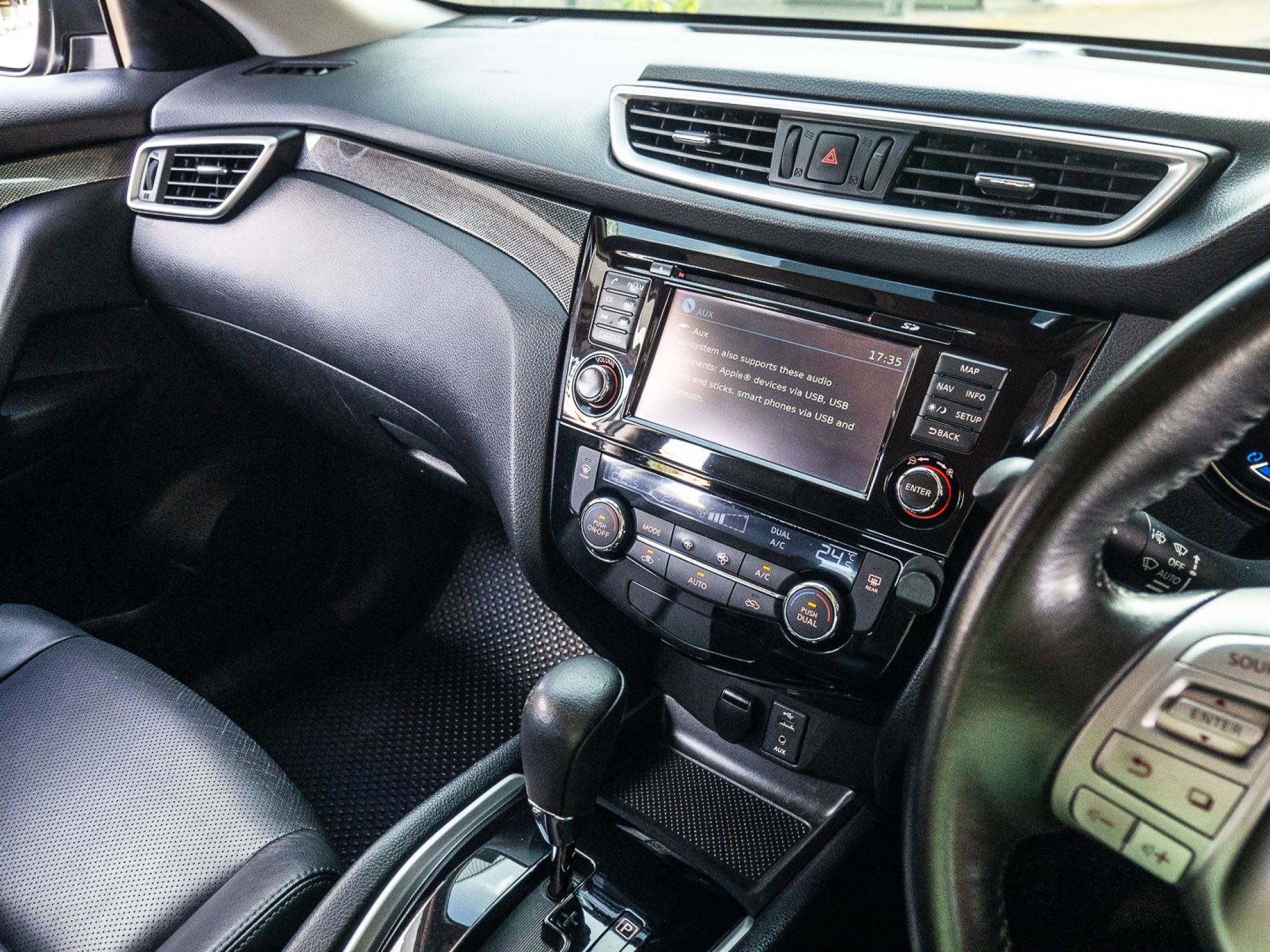 2016 Nissan X-trail สีดำ (รูปที่ 14)