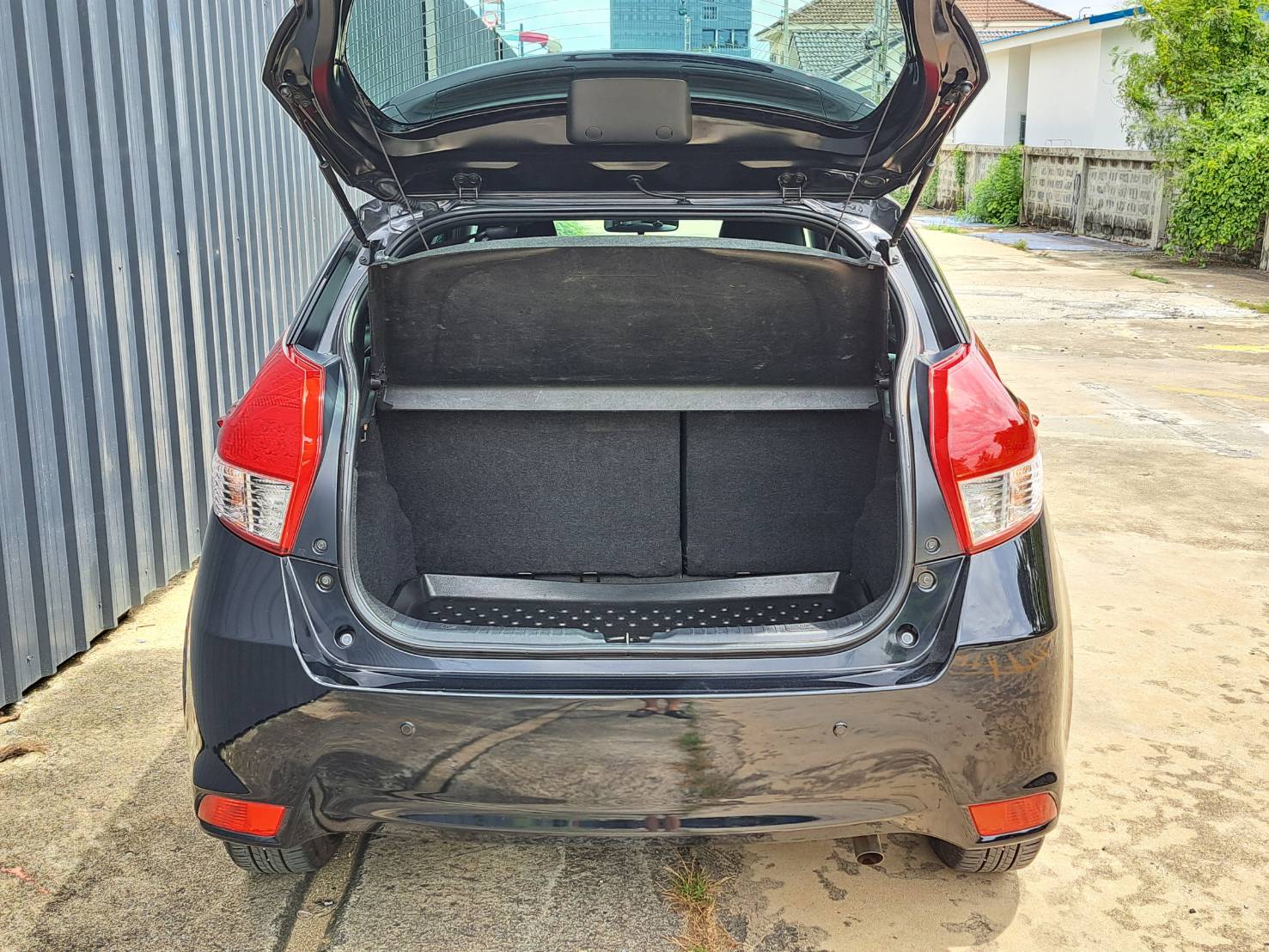 TOYOTA YARIS 1.2G ปี2017แท้ 5ประตู มือเดียว ไมล์น้อย70,000 km. (รูปที่ 15)