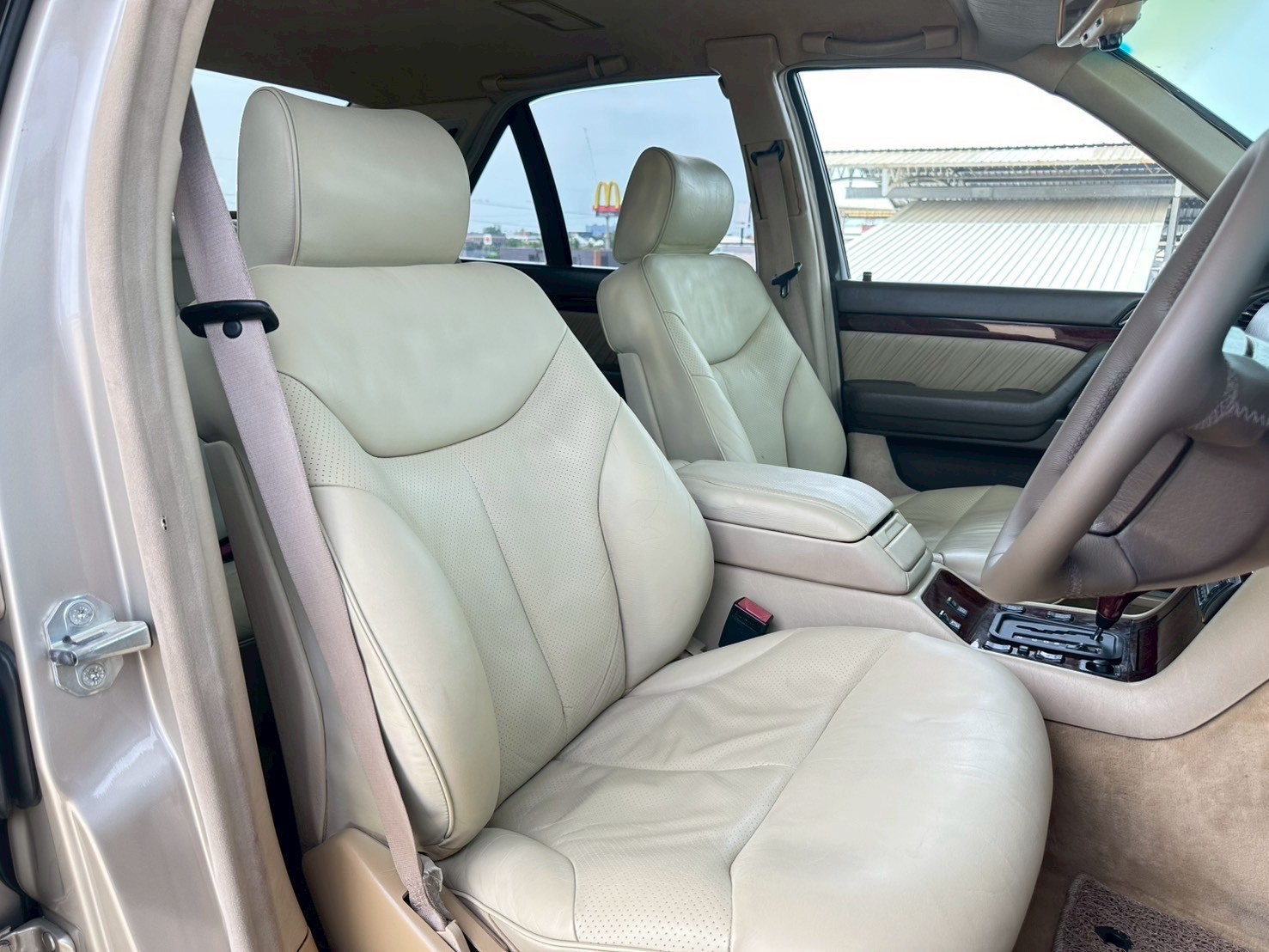 1999 Mercedes-Benz S-Class W140 S280 สีน้ำตาล (รูปที่ 11)