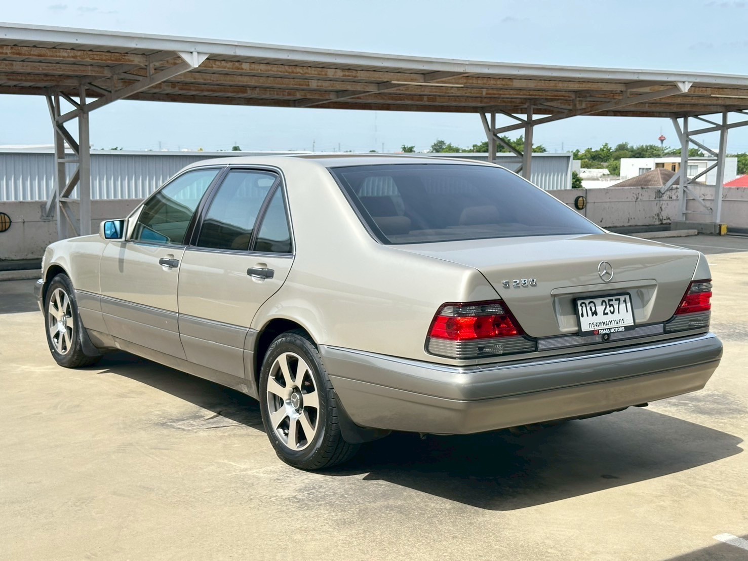 1999 Mercedes-Benz S-Class W140 S280 สีน้ำตาล (รูปที่ 8)