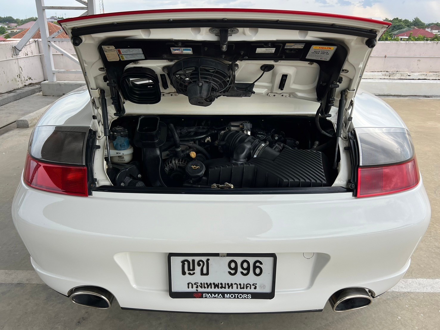 2003 Porsche 911 996 สีขาว (รูปที่ 16)