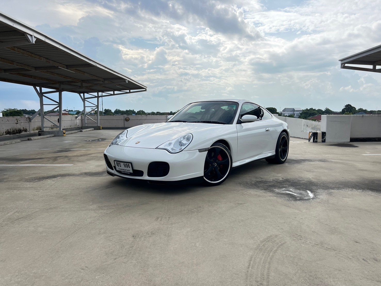 2003 Porsche 911 996 สีขาว (รูปที่ 2)