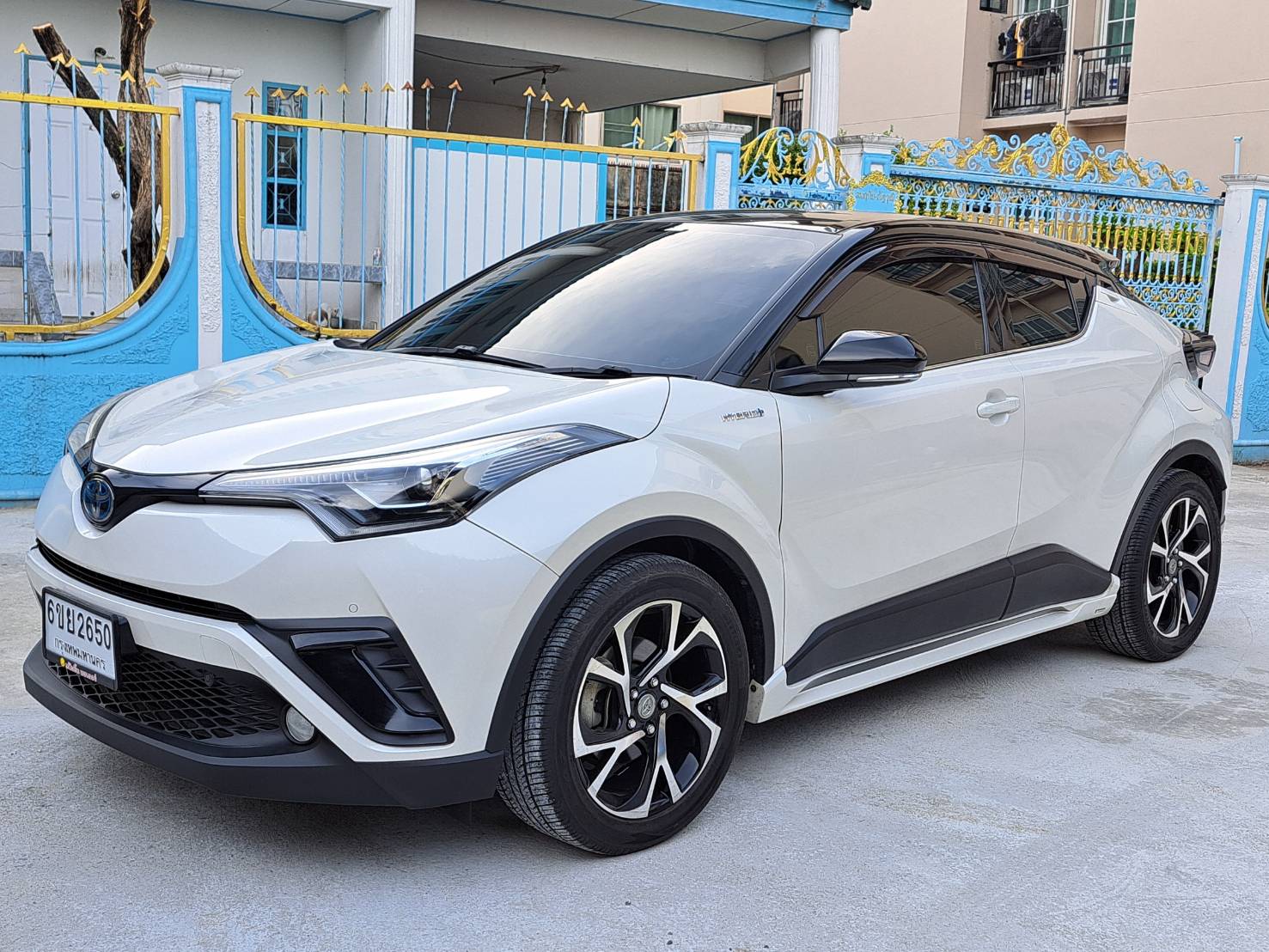 TOYOTA CHR 1.8HV HI HIBRIDท็อปสุด ไมล์น้อย89,000 มือเดียว ประหยัดมาก (รูปที่ 2)