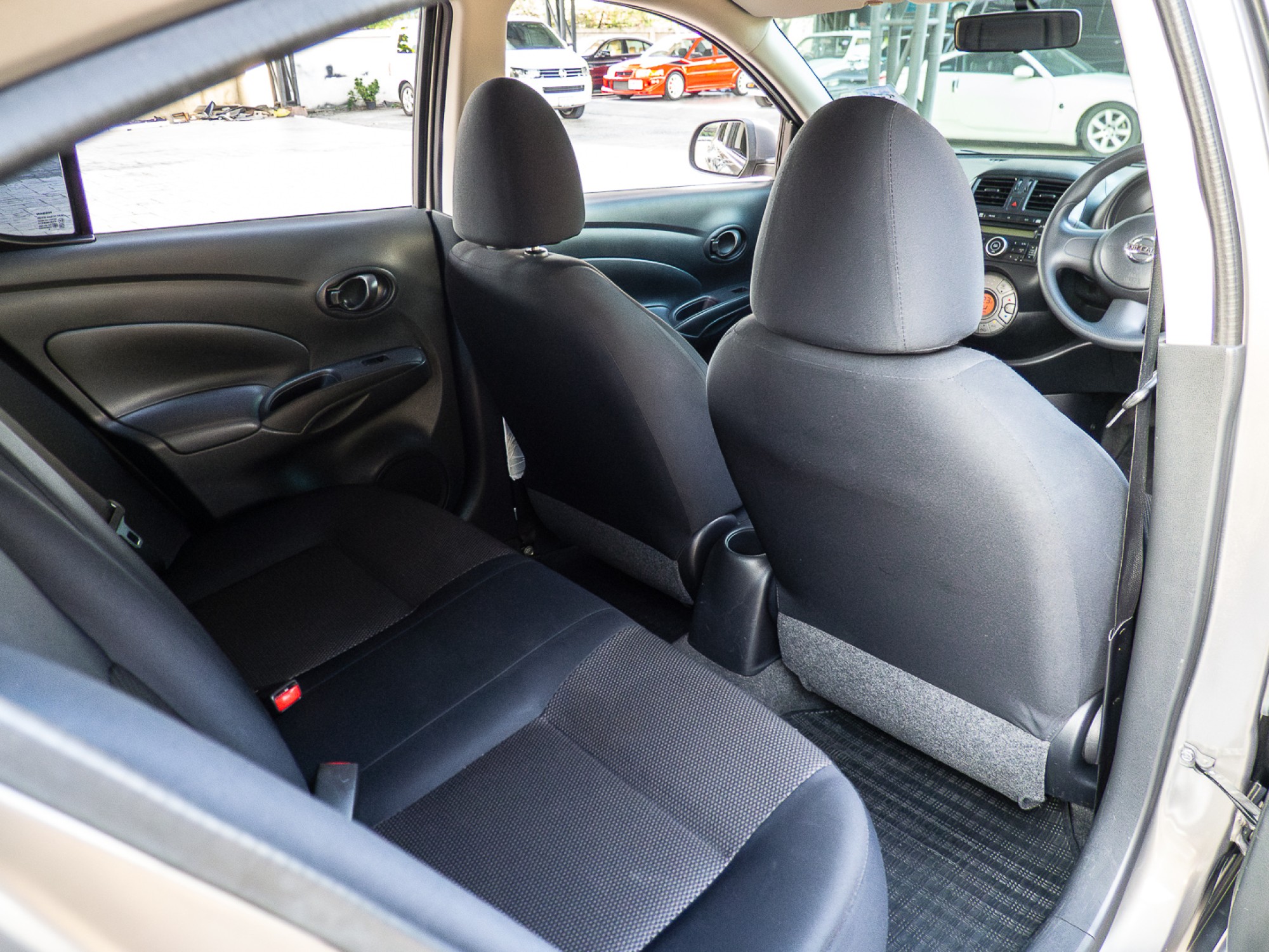 2013 Nissan Almera สีน้ำตาล (รูปที่ 13)