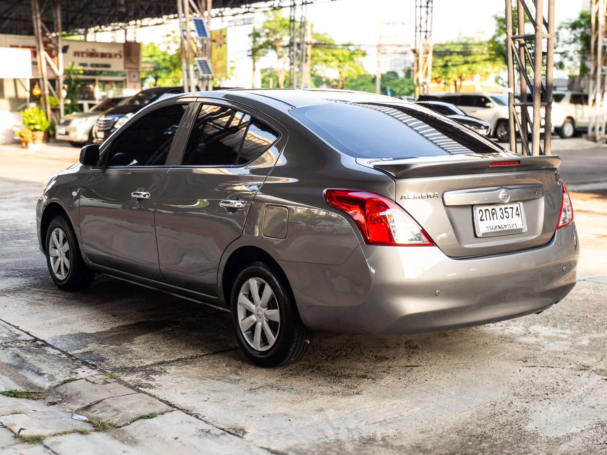 2013 Nissan Almera สีน้ำตาล (รูปที่ 8)