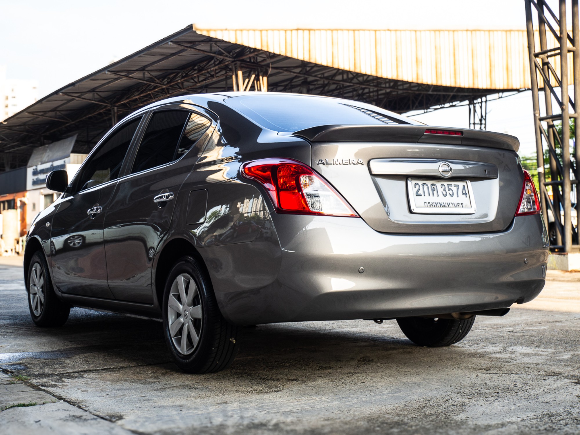 2013 Nissan Almera สีน้ำตาล (รูปที่ 6)