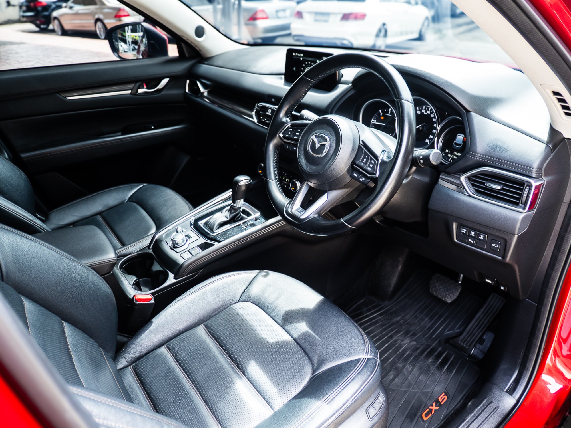 2018 Mazda CX-5 สีแดง (รูปที่ 18)