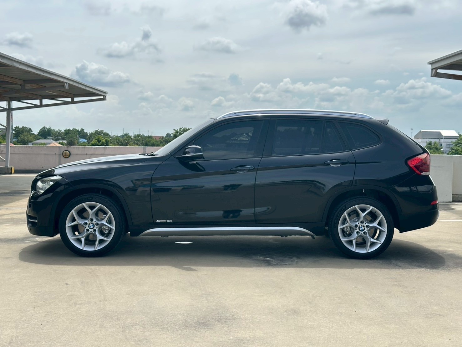 2014 BMW X1 E84 สีดำ (รูปที่ 6)