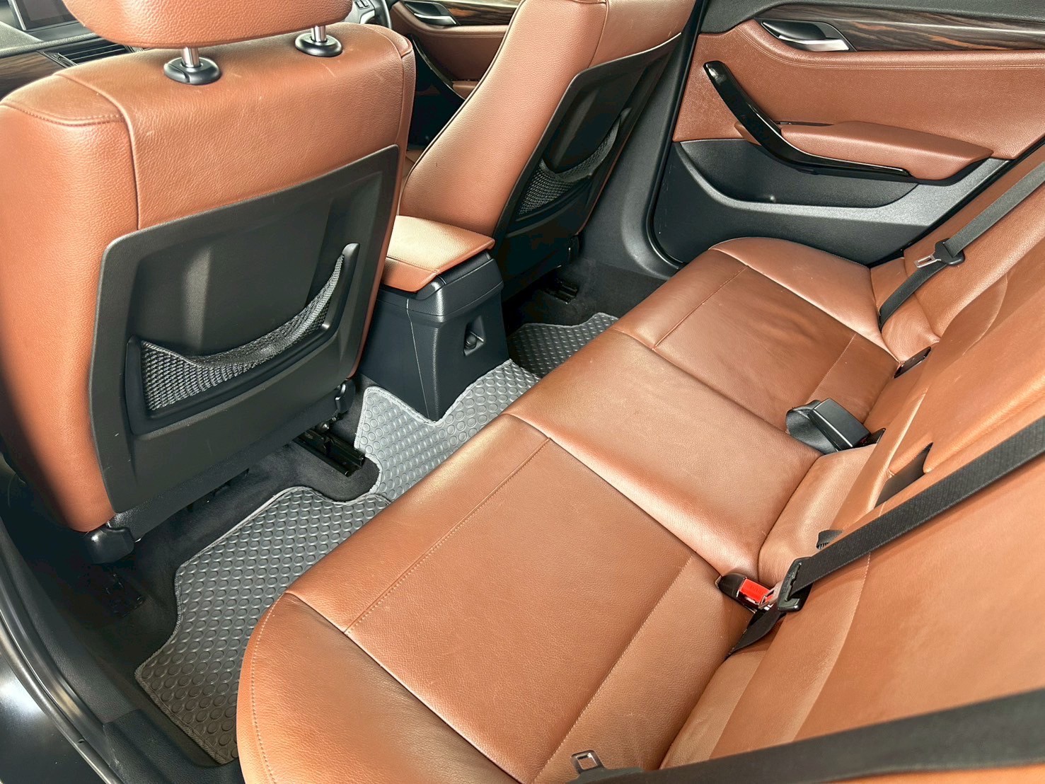 2014 BMW X1 E84 สีดำ (รูปที่ 17)