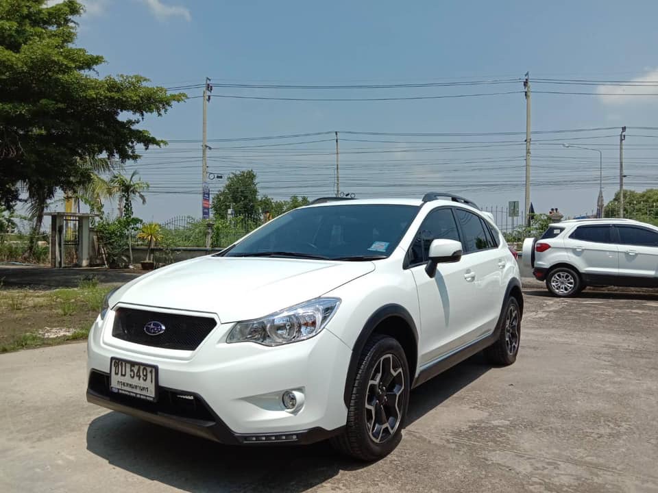 Subaru XV ปี 2015 สีขาว (รูปที่ 2)
