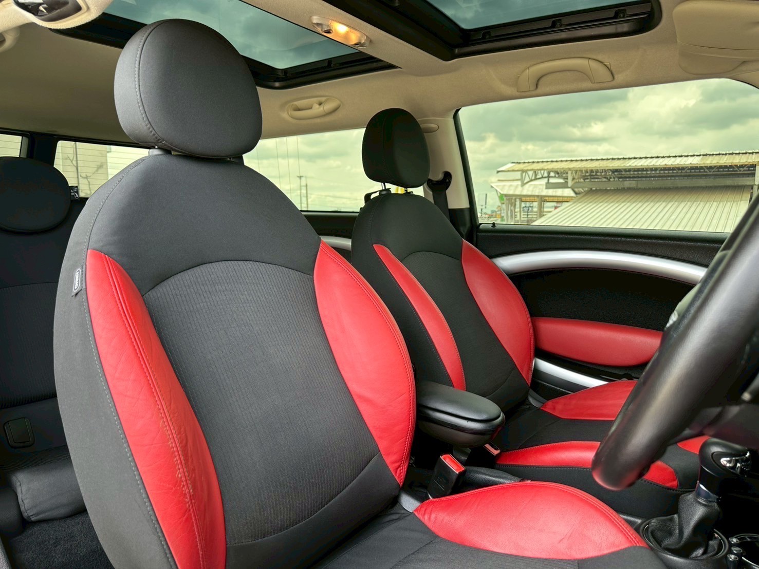 2013 Mini Clubman R55 สีขาว (รูปที่ 11)