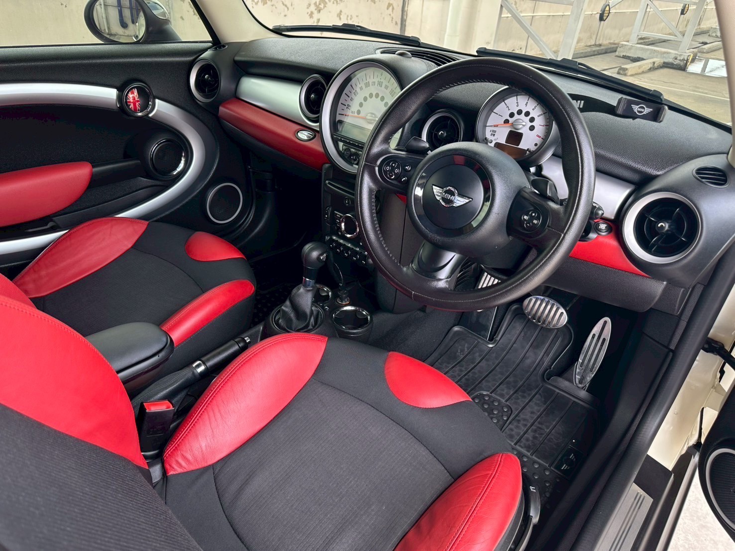 2013 Mini Clubman R55 สีขาว (รูปที่ 10)