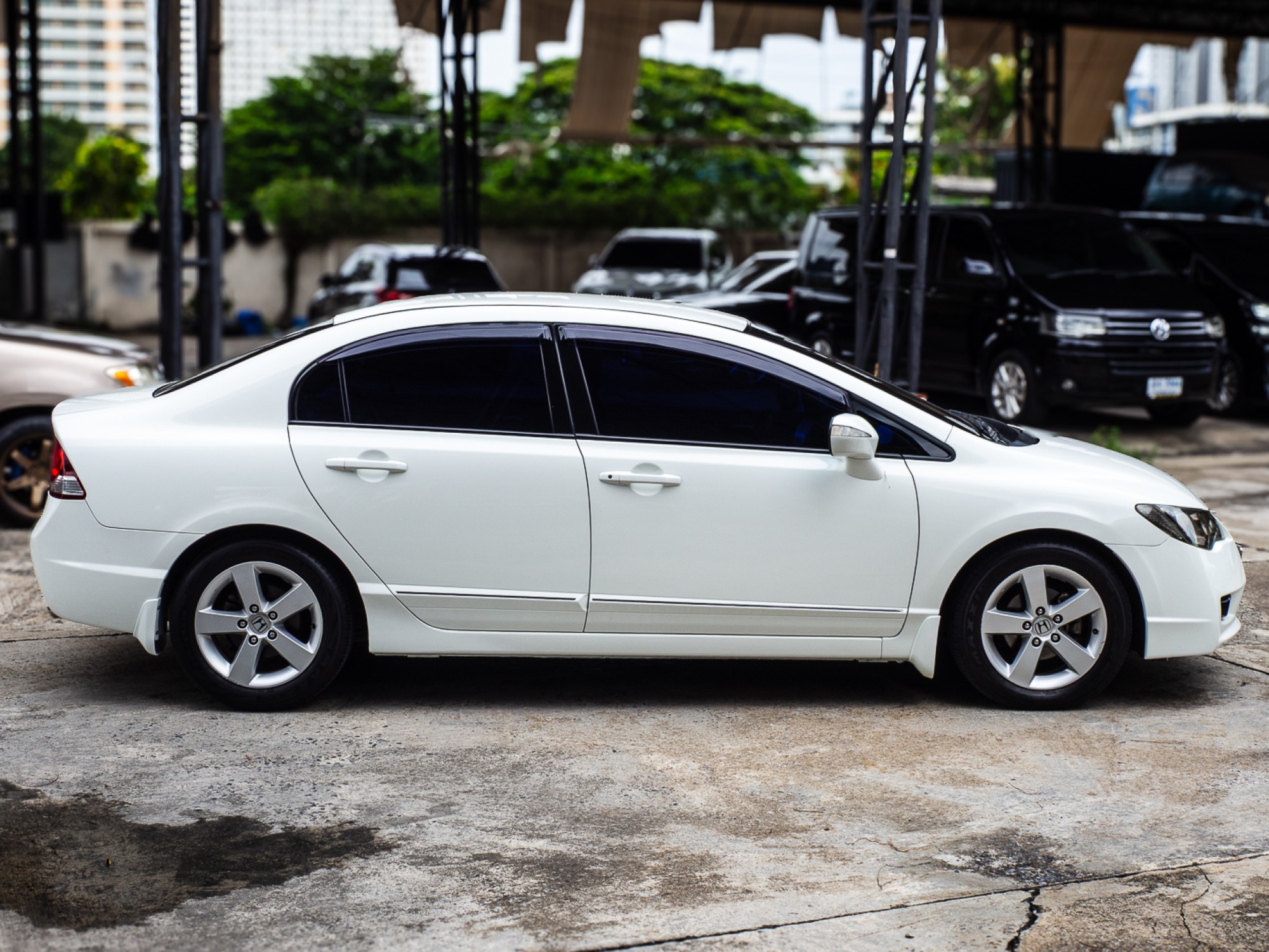 2009 Honda Civic FD สีขาว (รูปที่ 8)