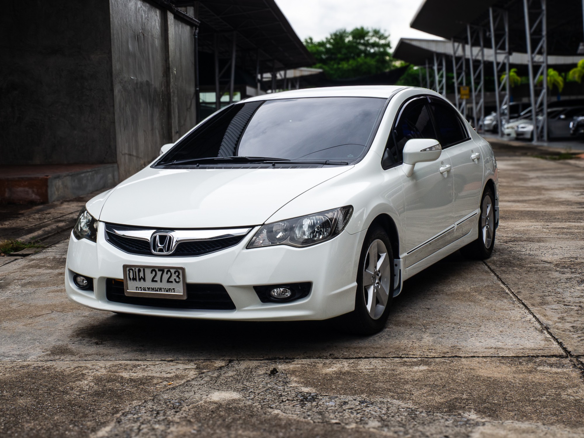 2009 Honda Civic FD สีขาว (รูปที่ 3)