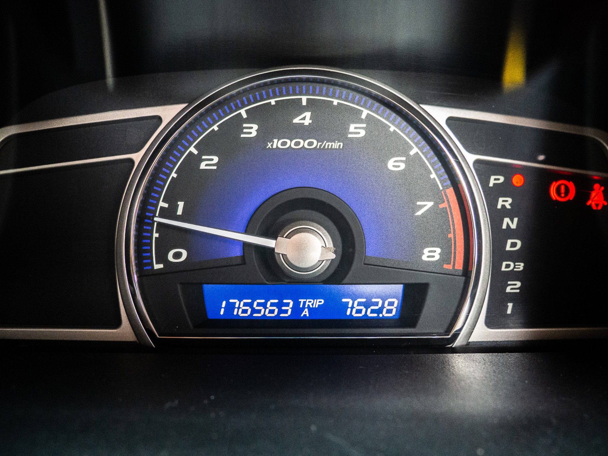 2009 Honda Civic FD สีขาว (รูปที่ 15)