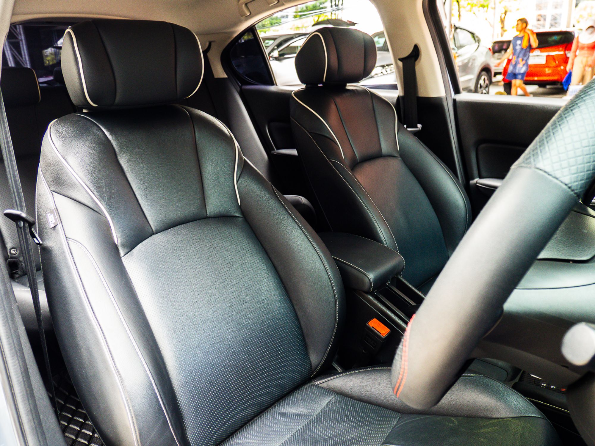 2022 Honda City Hatchback สีเทา (รูปที่ 10)