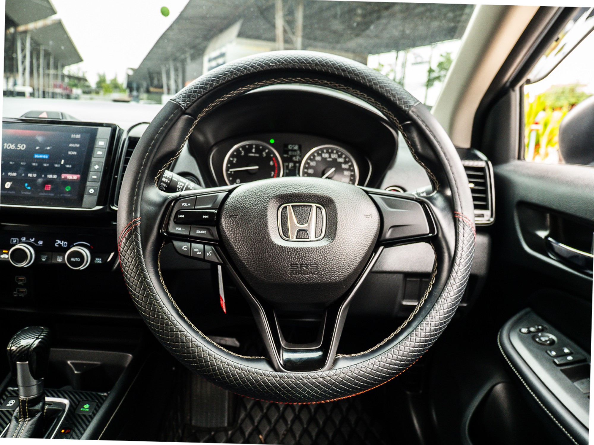 2022 Honda City Hatchback สีเทา (รูปที่ 15)