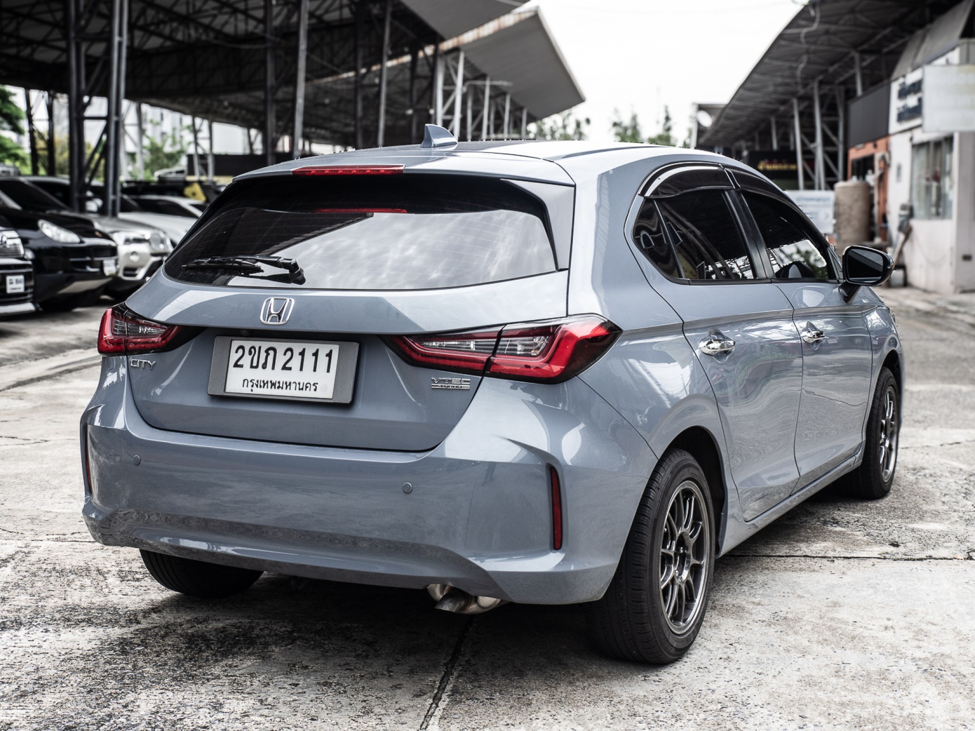 2022 Honda City Hatchback สีเทา (รูปที่ 7)