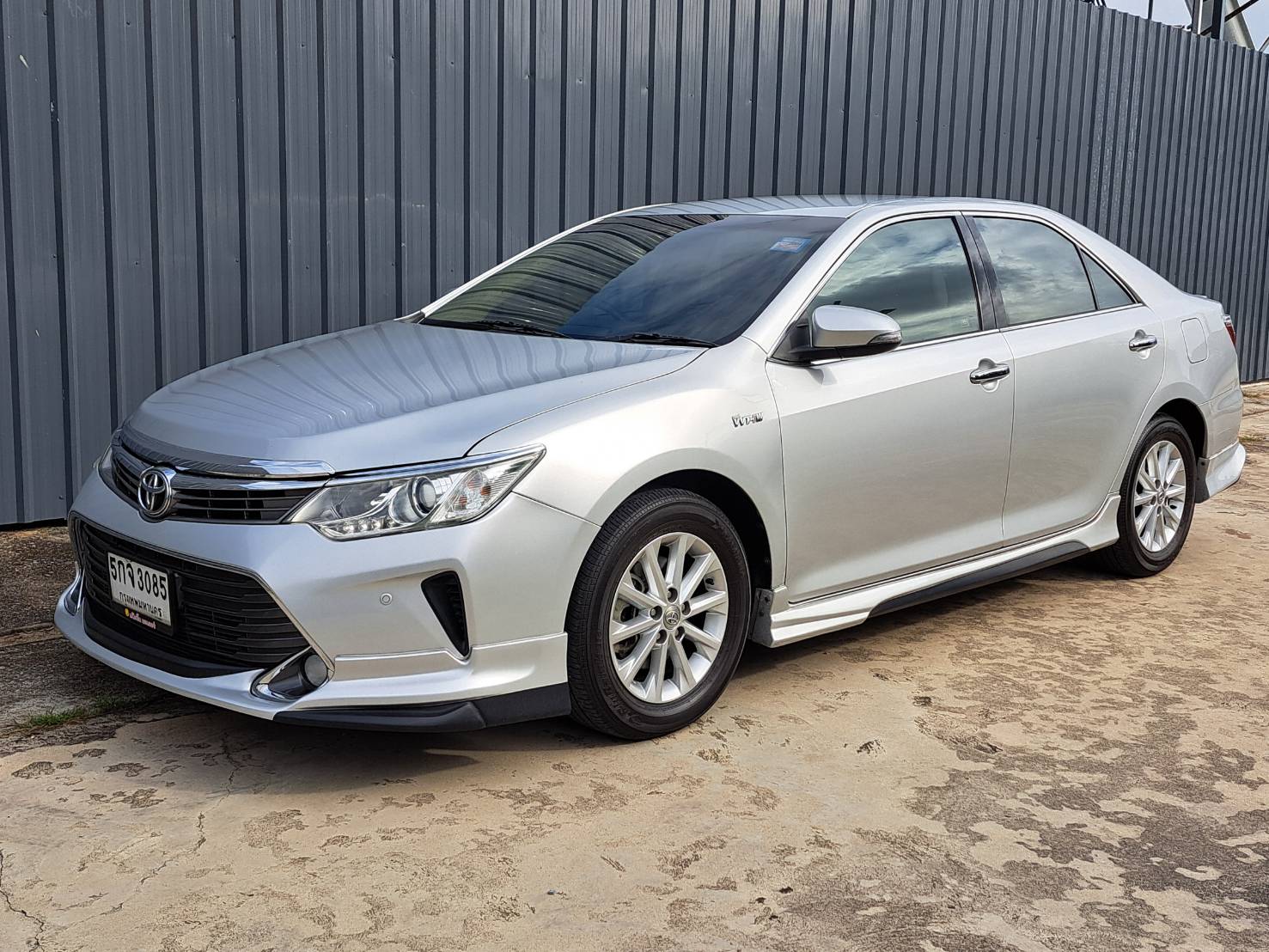 TOYOTA CAMRY 2.0G ปี2016แท้ MNCแล้ว ไมล์แท้85,000 Km. (รูปที่ 6)