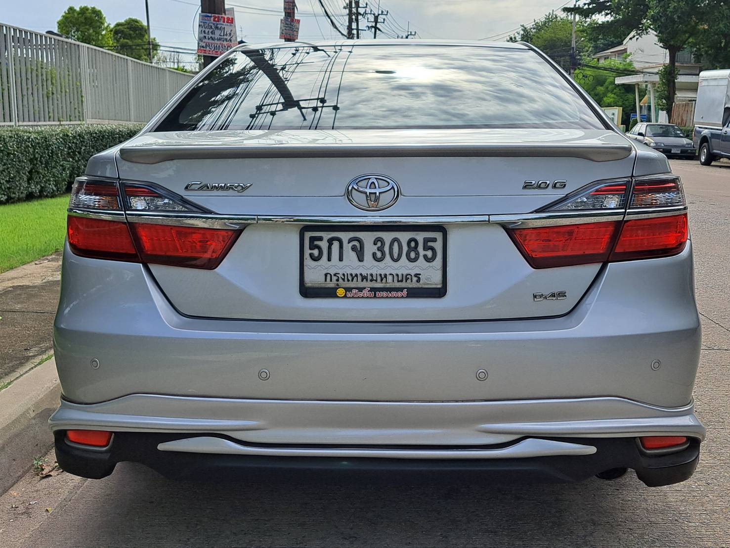 TOYOTA CAMRY 2.0G ปี2016แท้ MNCแล้ว ไมล์แท้85,000 Km. (รูปที่ 2)