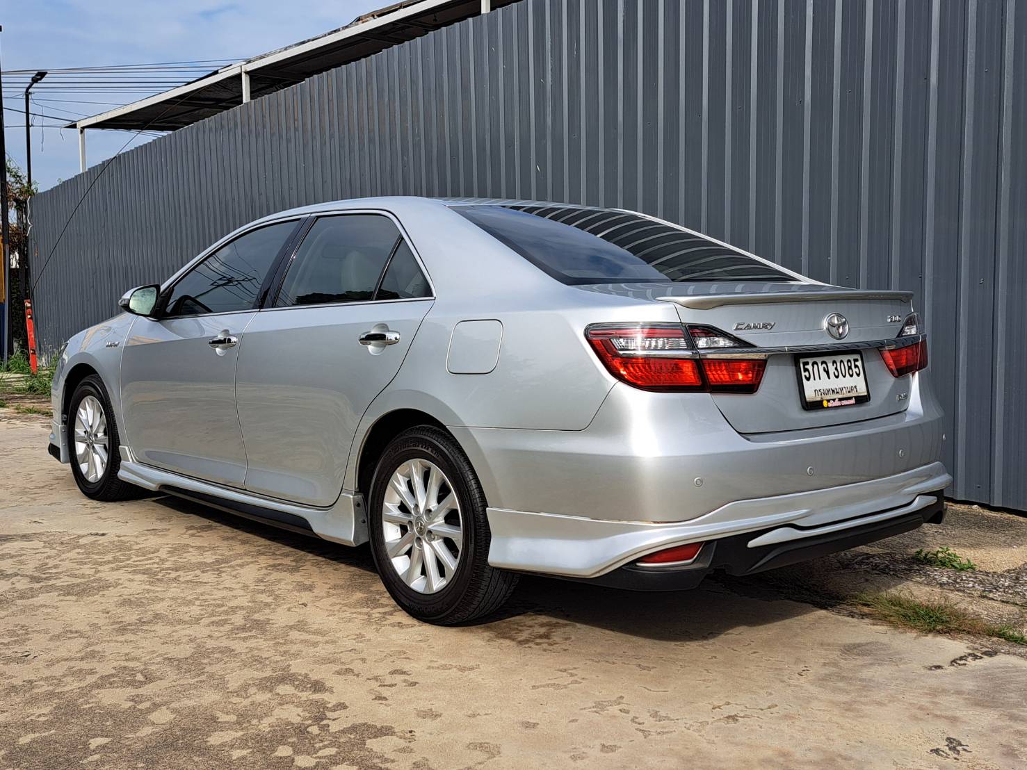 TOYOTA CAMRY 2.0G ปี2016แท้ MNCแล้ว ไมล์แท้85,000 Km. (รูปที่ 3)
