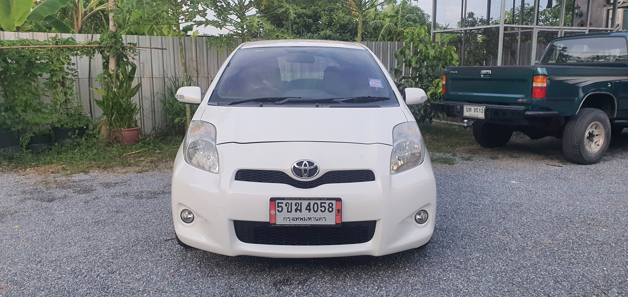 Toyota Yaris สีขาว (รูปที่ 18)