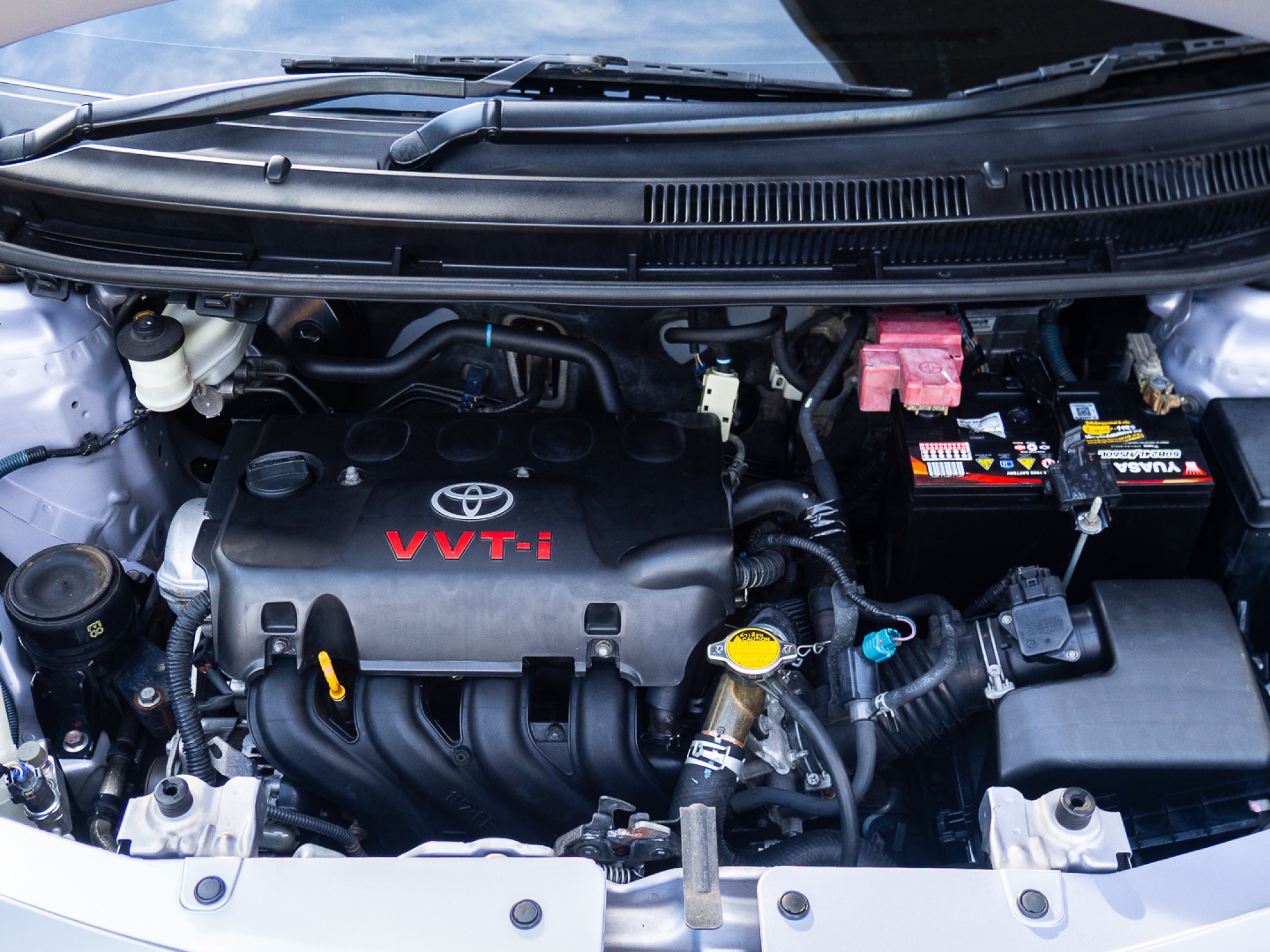 2012 Toyota Vios สีเทา (รูปที่ 20)