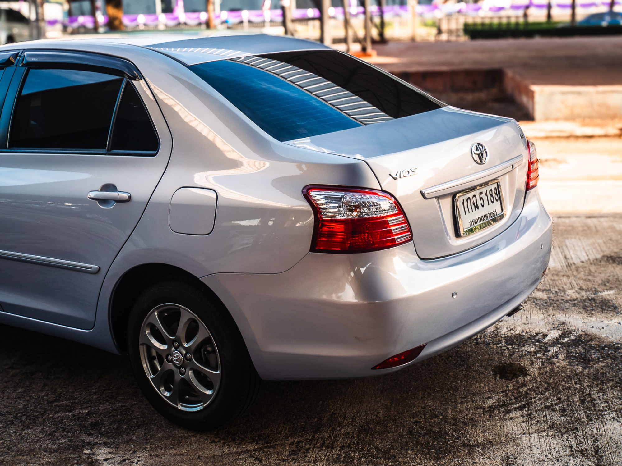2012 Toyota Vios สีเทา (รูปที่ 21)