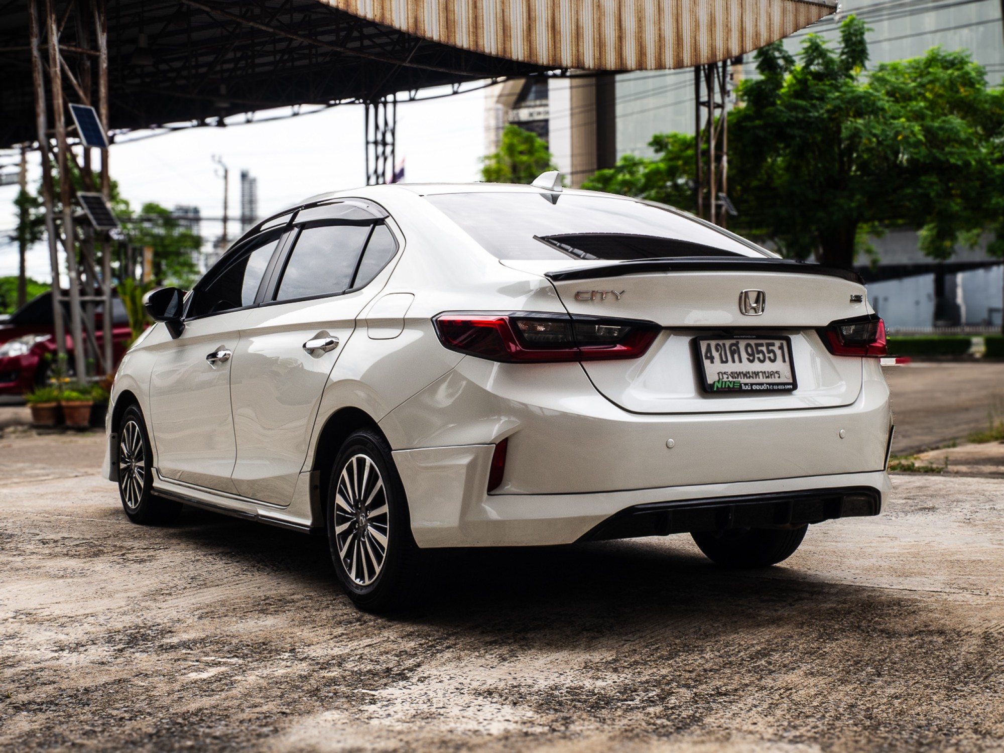 2023 Honda City สีขาว (รูปที่ 5)
