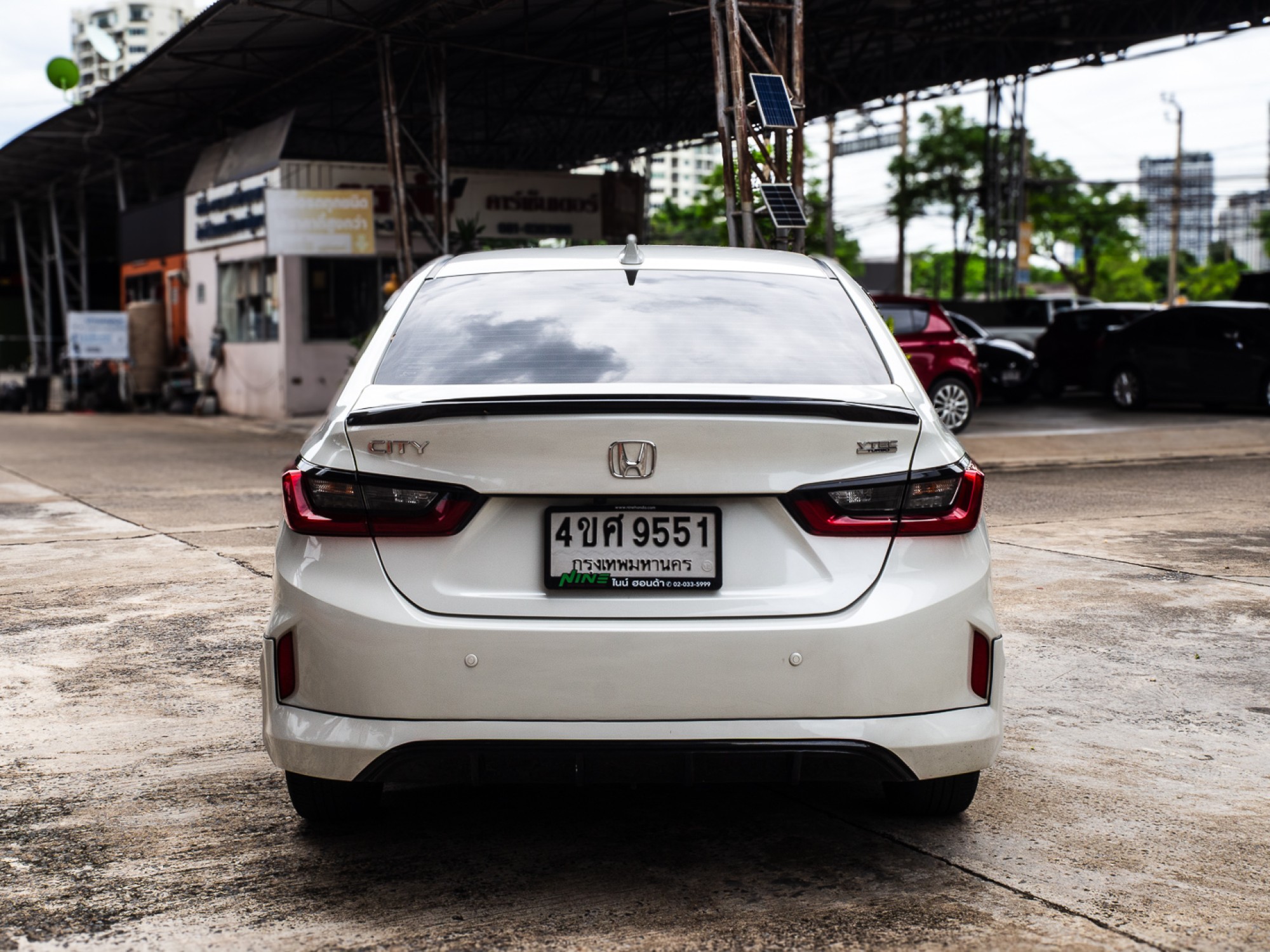 2023 Honda City สีขาว (รูปที่ 6)