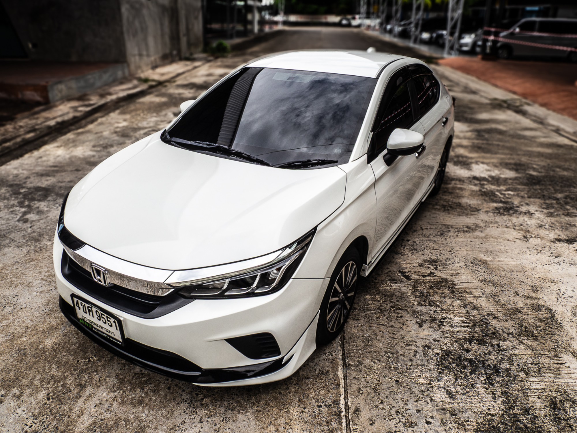 2023 Honda City สีขาว (รูปที่ 19)