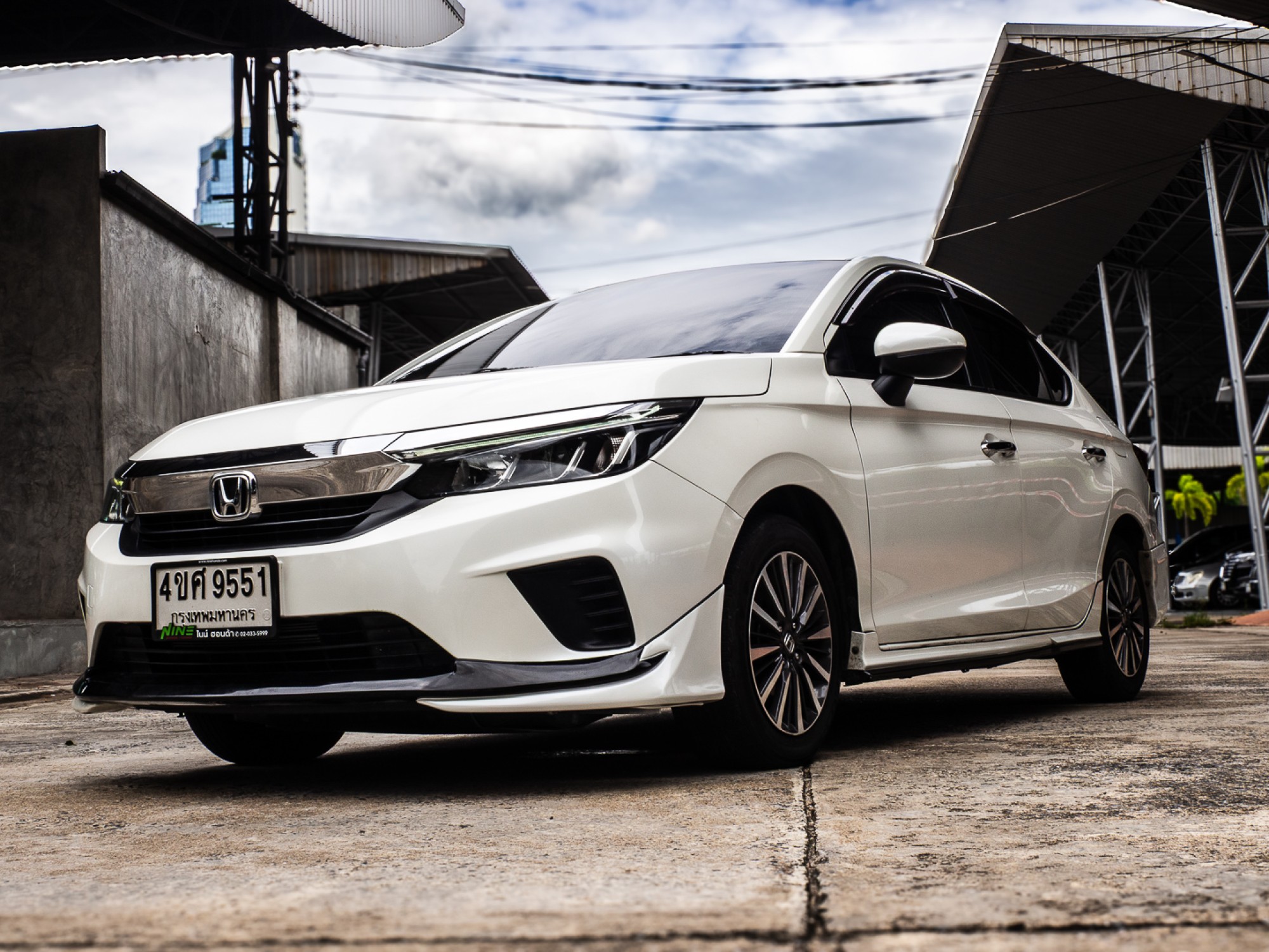 2023 Honda City สีขาว (รูปที่ 18)